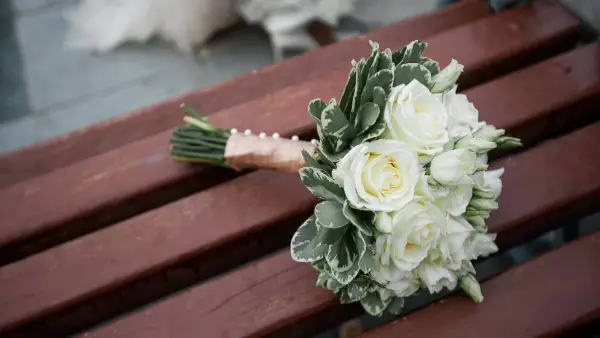 8 ایده برای نگهداری از دسته گل طبیعی عروسی